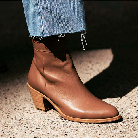 The Whyte Ave Boot Praline