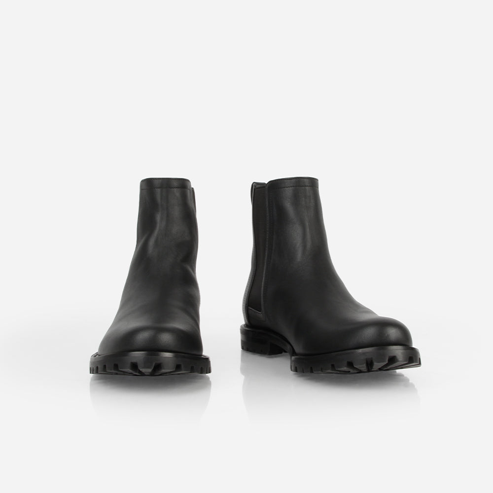 The On Tread Chelsea Boot
